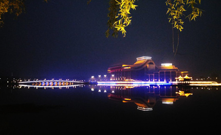 湖北省潜江市曹禺公园夜景照明工程